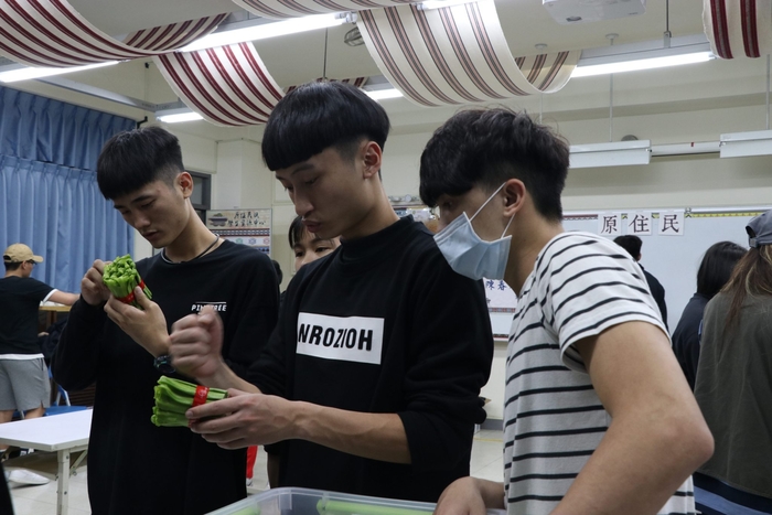 自己的材料自己準備啦~🍴