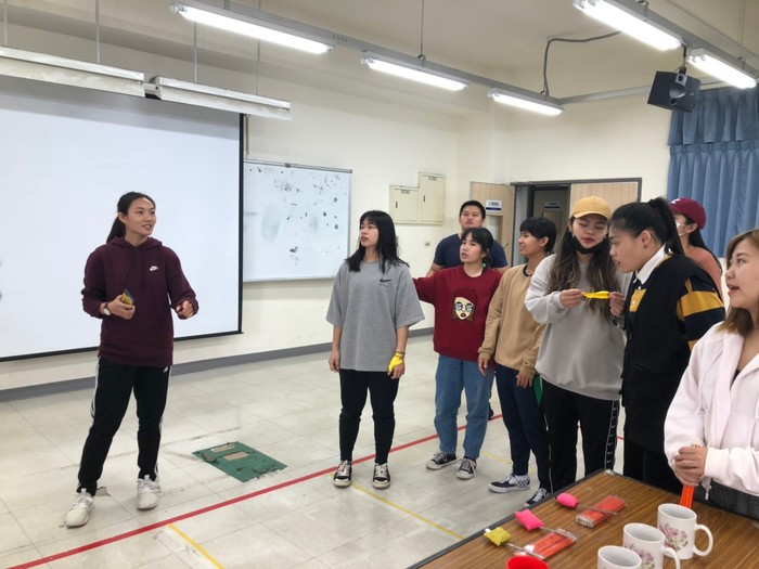 學姊講解中