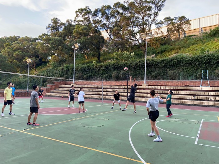 排球奪標季賽前練習