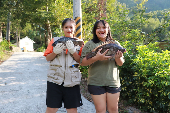 媽我釣到魚拉